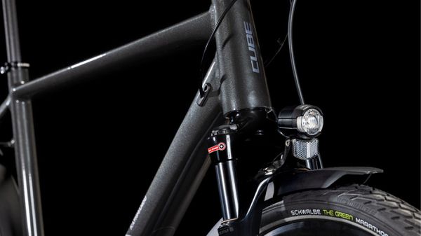 KATHMANDU PRO 2025 City- und Alltagsvelo / grey'n'lunar / 62 CM