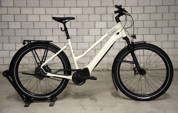 VADO 5.0 IGH ST E-City- und Alltagsvelo / white mountains black reflective / L
