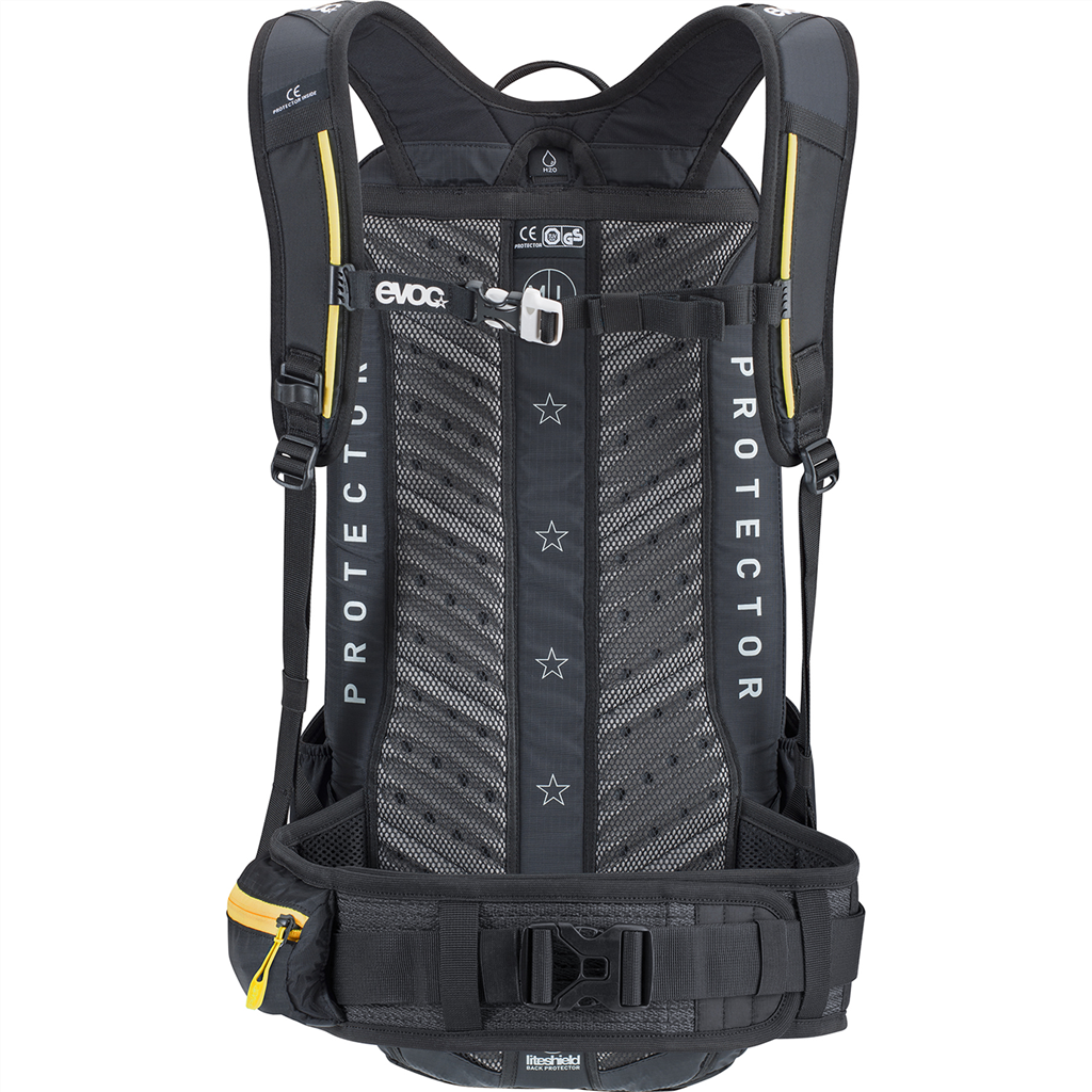 FR TRAIL BLACKLINE Protektorenrucksack / black / S
