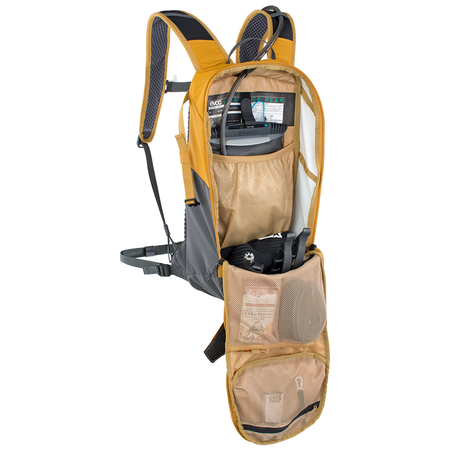 Ride 8L Backpack / loam/carbon grey