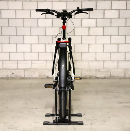 VADO 5.0 IGH ST E-City- und Alltagsvelo / white mountains black reflective / L