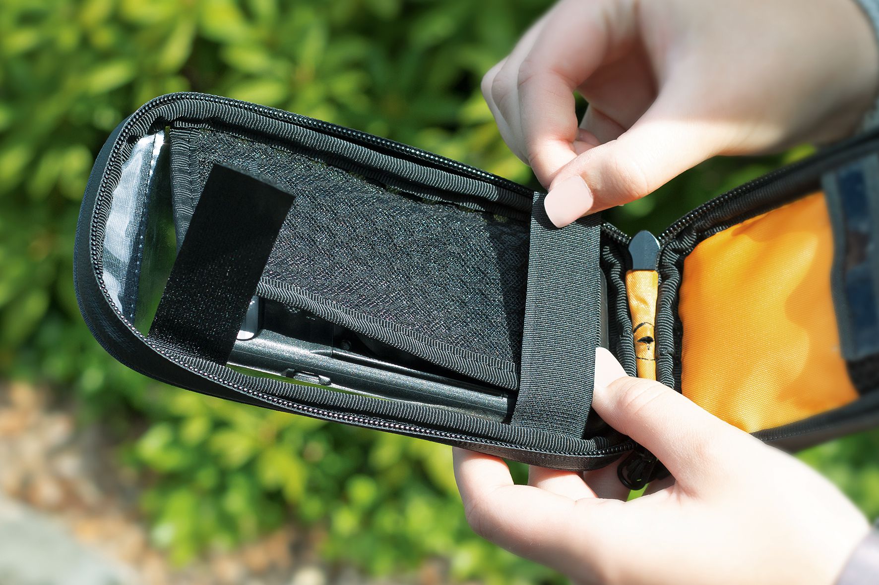 Smartphone Tasche Com/Smartbag / schwarz