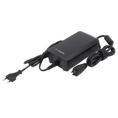 BCS220 BOSCH Standart Ladegerät / black / 4 Ampere mit Netzkabel