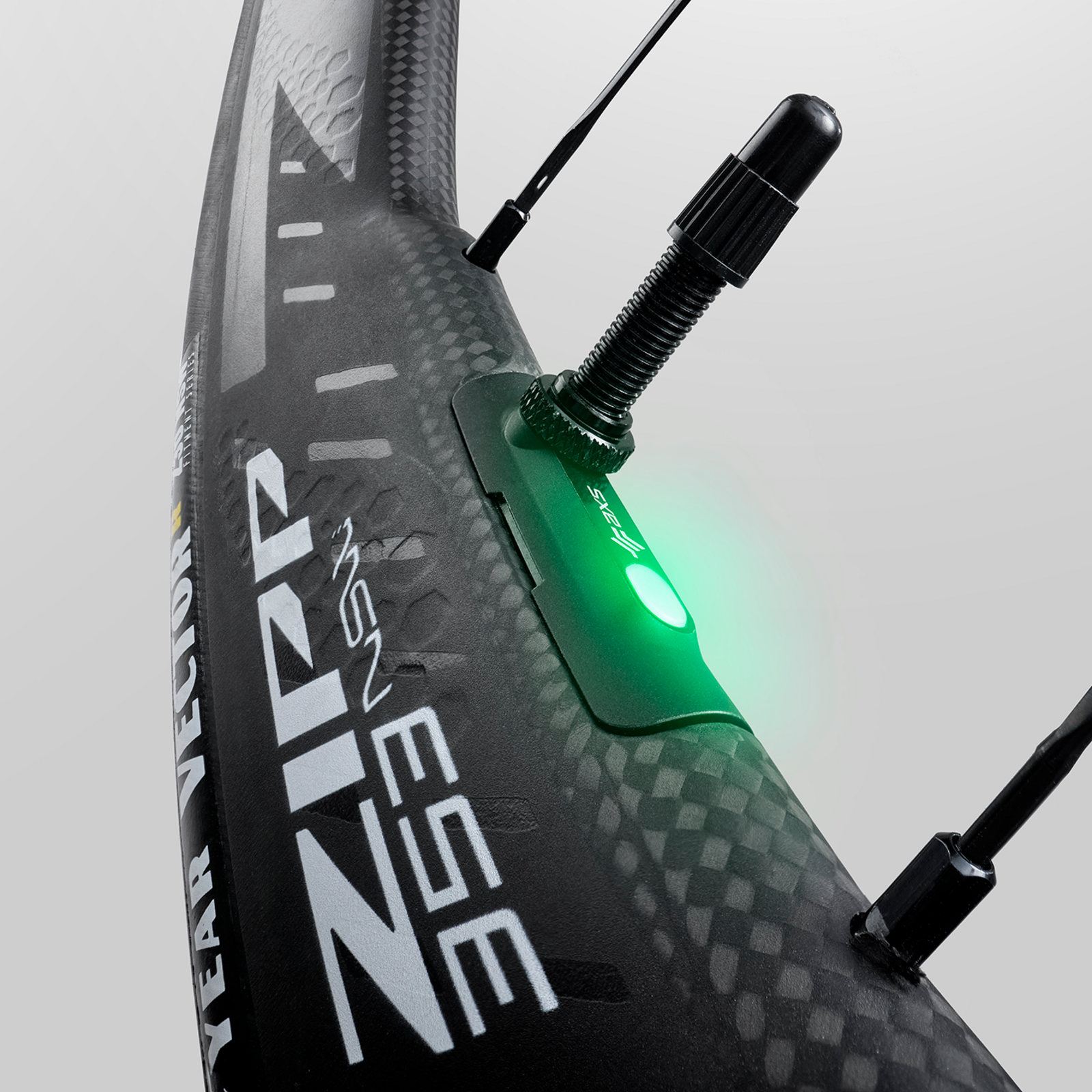 MY26 353 NSW Hookless Rear Wheel AXS sensor / black carbon / 700C
