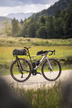 ATLAS 8.7 Gravelbike / Lavender/Steelgrey / M