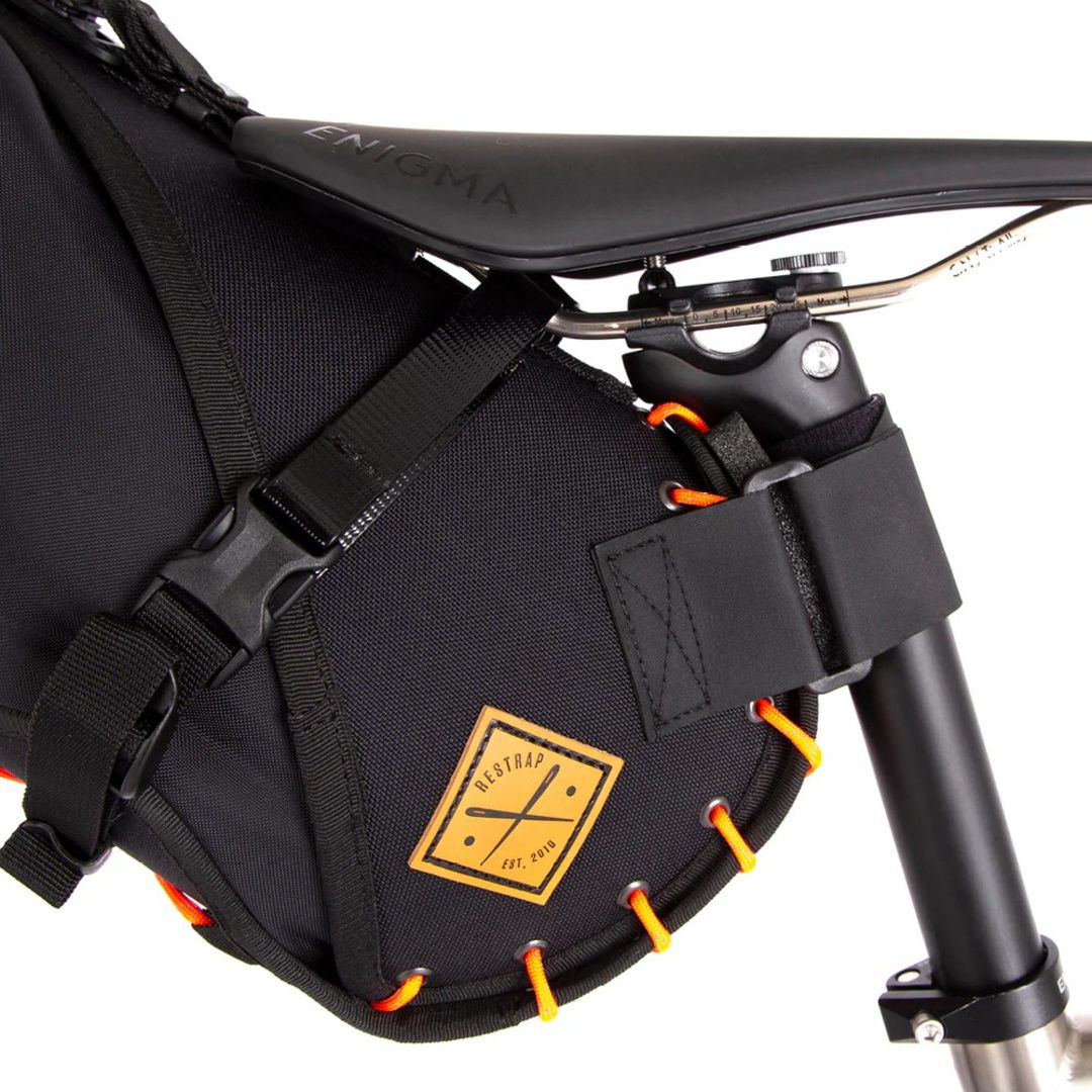 Saddle Bag 8 litres Orange / schwarz-orange / 40 x 16 x 16 cm, 8