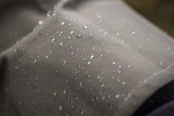 Rain Shield Re-Proofer / 250 ml