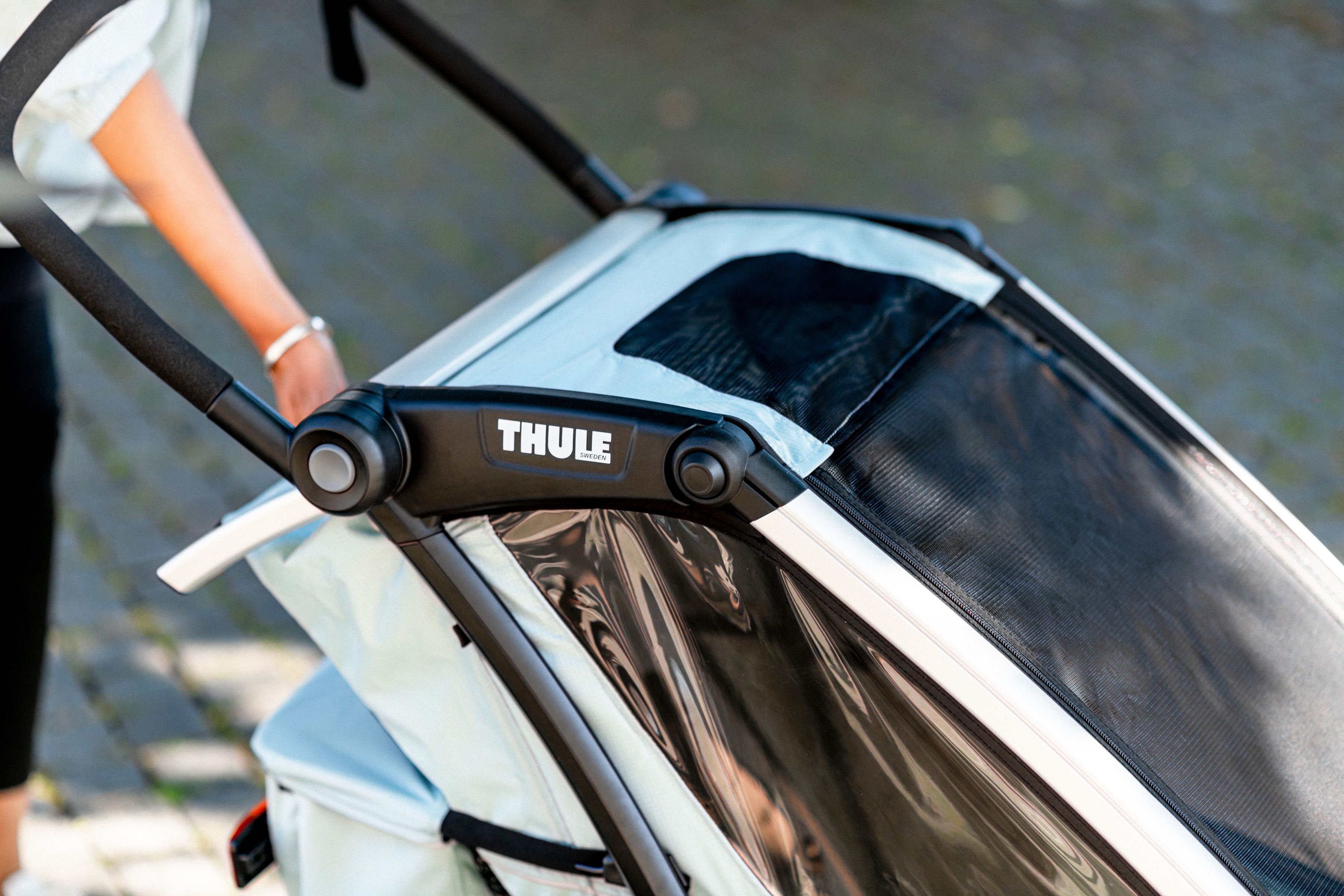 THULE CHARIOT CROSS 2 Kinderanhänger / alaska blue