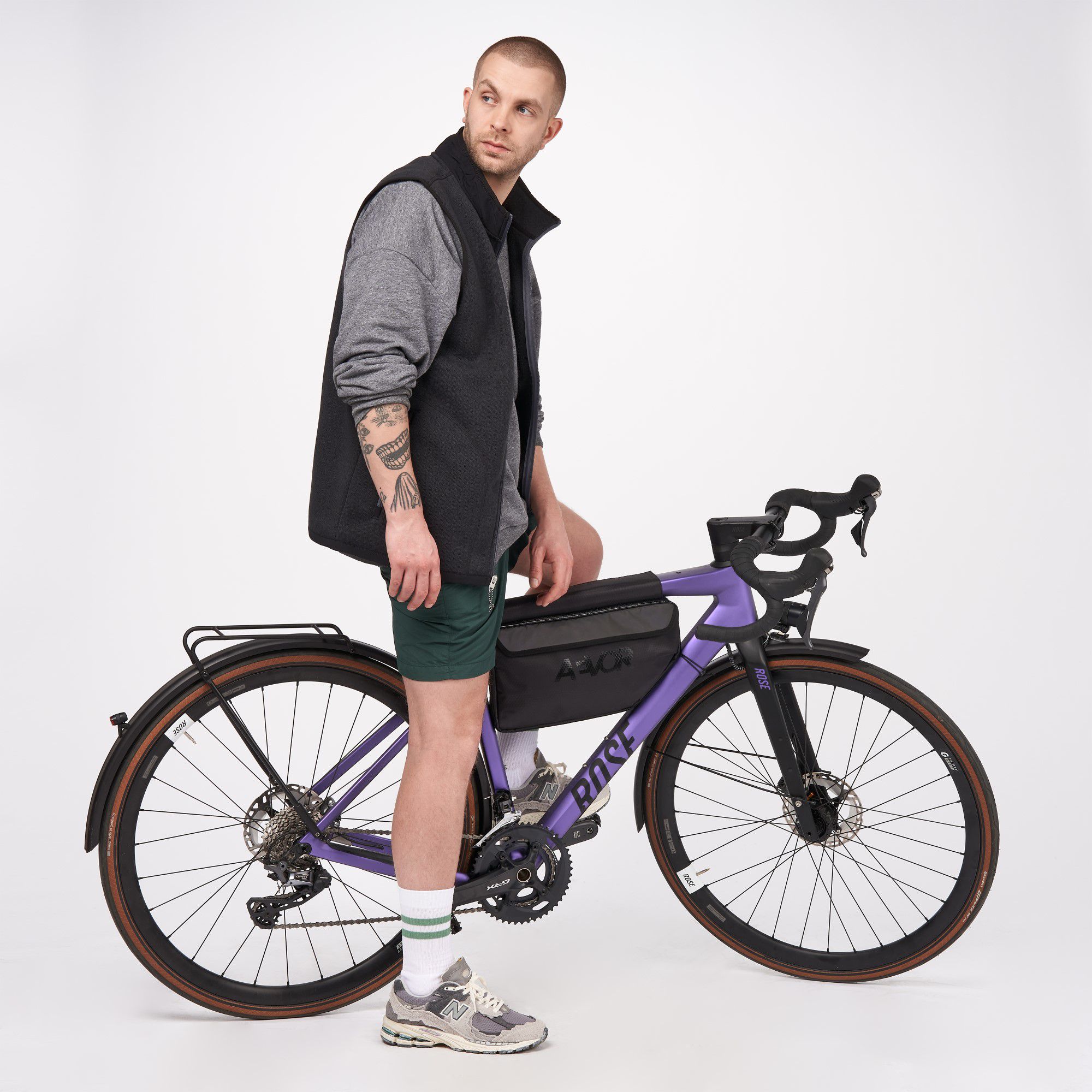 FRAME BAG L Umhängetasche / schwarz / 4.5L