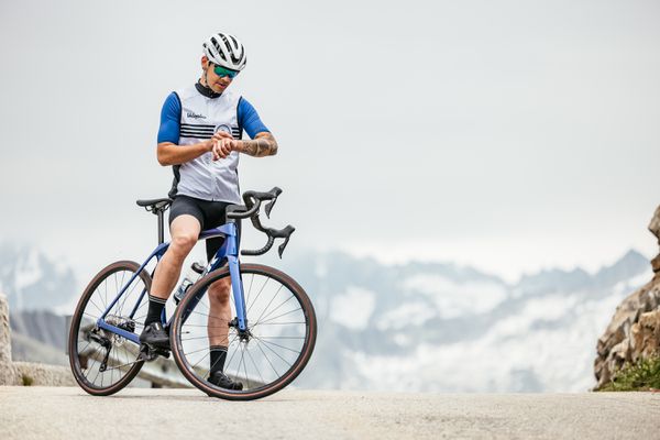 ARIES SPHERICAL MIPS Velohelm / matte white / L 59-63