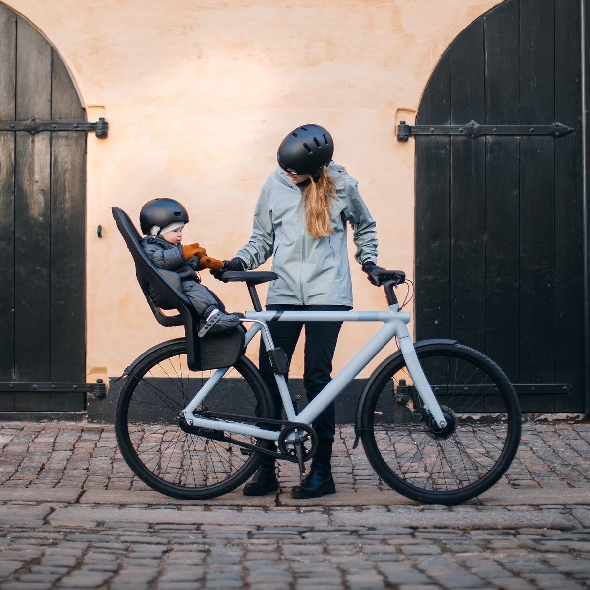 THULE YEPP 2 MAXI RH Kindersitz / schwarz