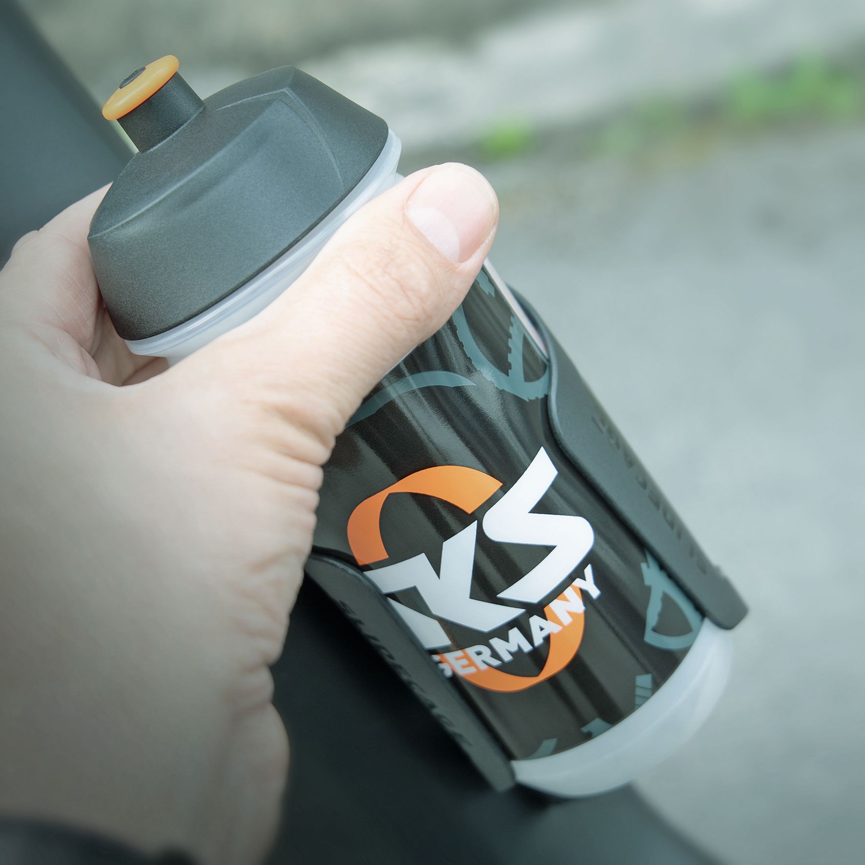 Bidonhalter Slidecage Kunststoff / schwarz