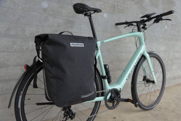 PIAZZA GRANDE Hinterradtasche (Single) / grau schwarz