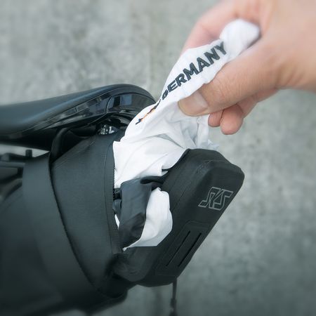 Satteltasche Race Saddle Bag / schwarz / 750 ml, 180 mm, 100 mm