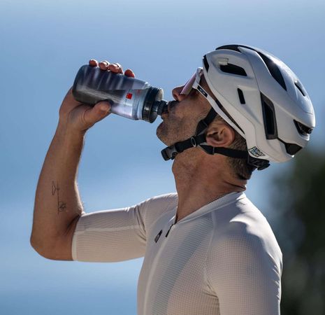 Bidon Fly Tex / clear smoke / 550 ml, 51 g, Durchmesser 74 mm