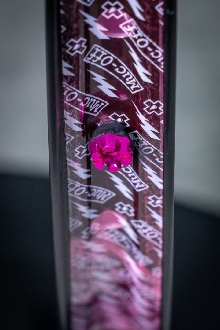 V2 Tubeless Ventil Kit / Pink / 44 mm