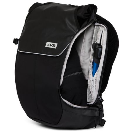 BIKE PACK Urbanrucksack / schwarz / 18L
