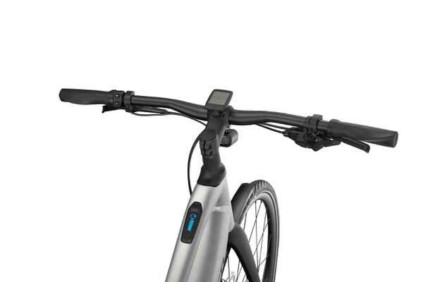 VADO SL 5.0 ST EQ GEN 1 E-City- und Alltagsvelo / brushed aluminium black reflective / XL