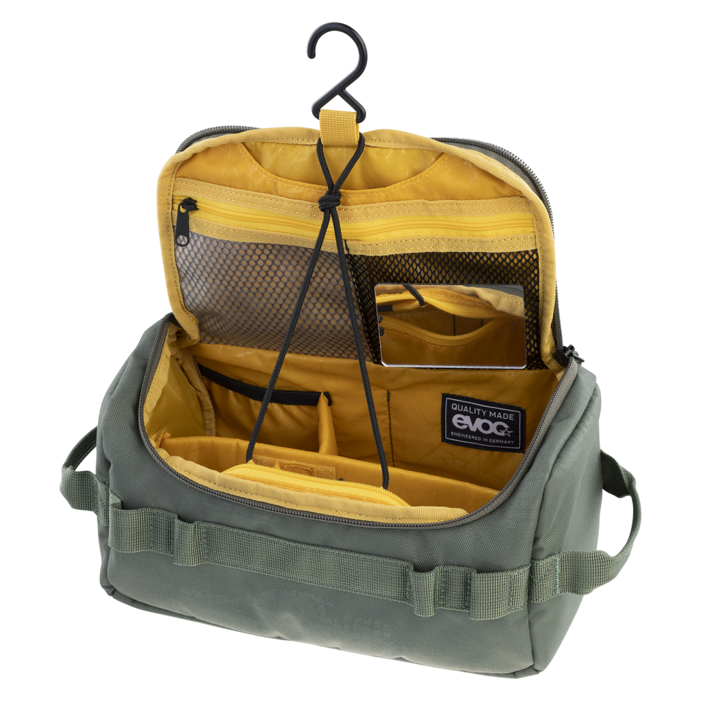 Wash Bag / dark olive