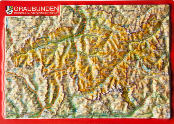GEORELIEF GRAUBÜNDEN 3D-Postkarte