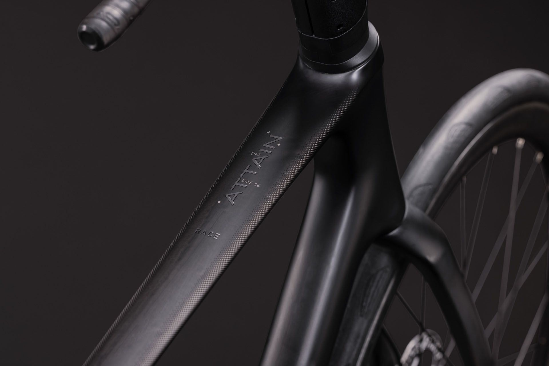 ATTAIN C:62 RACE Rennvelo / carbon/coalchrome / 53 CM