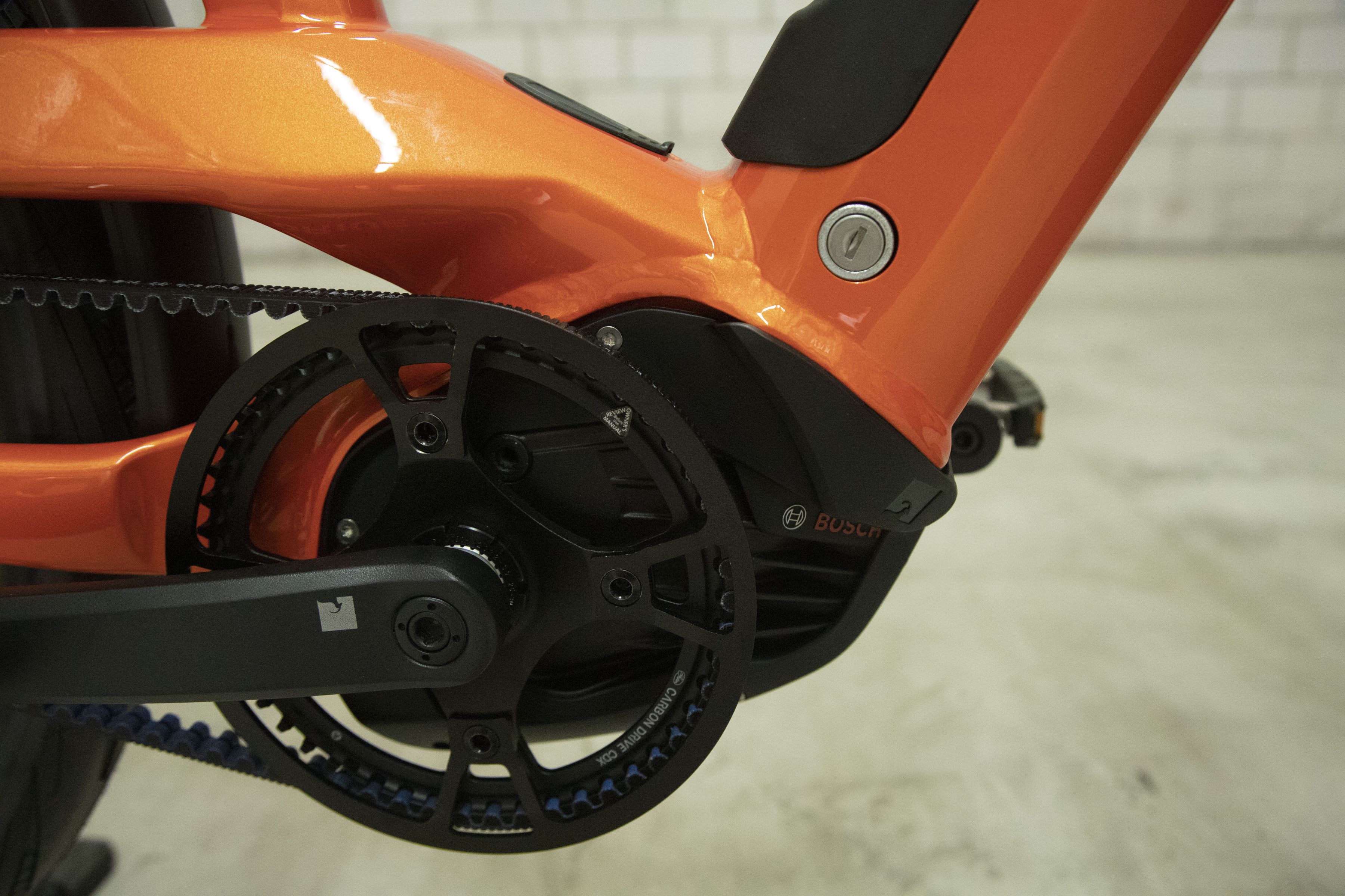 eMISSION  NEO+ Riemen E-City- und Alltagsvelo / sunset orange / 46 CM