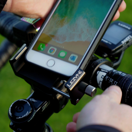 Smart Vise Phone Mount / black / one size