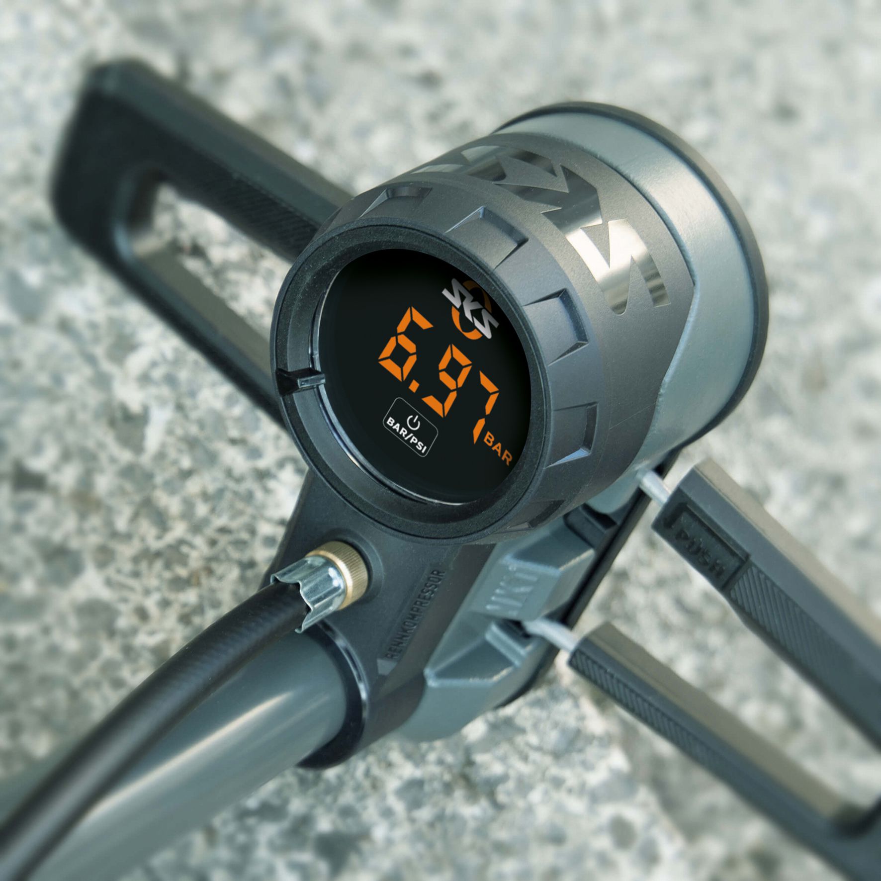 Standpumpe Rennkompressor NXT / schwarz / ja (digital)