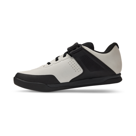 Chamber III / white/black / 39