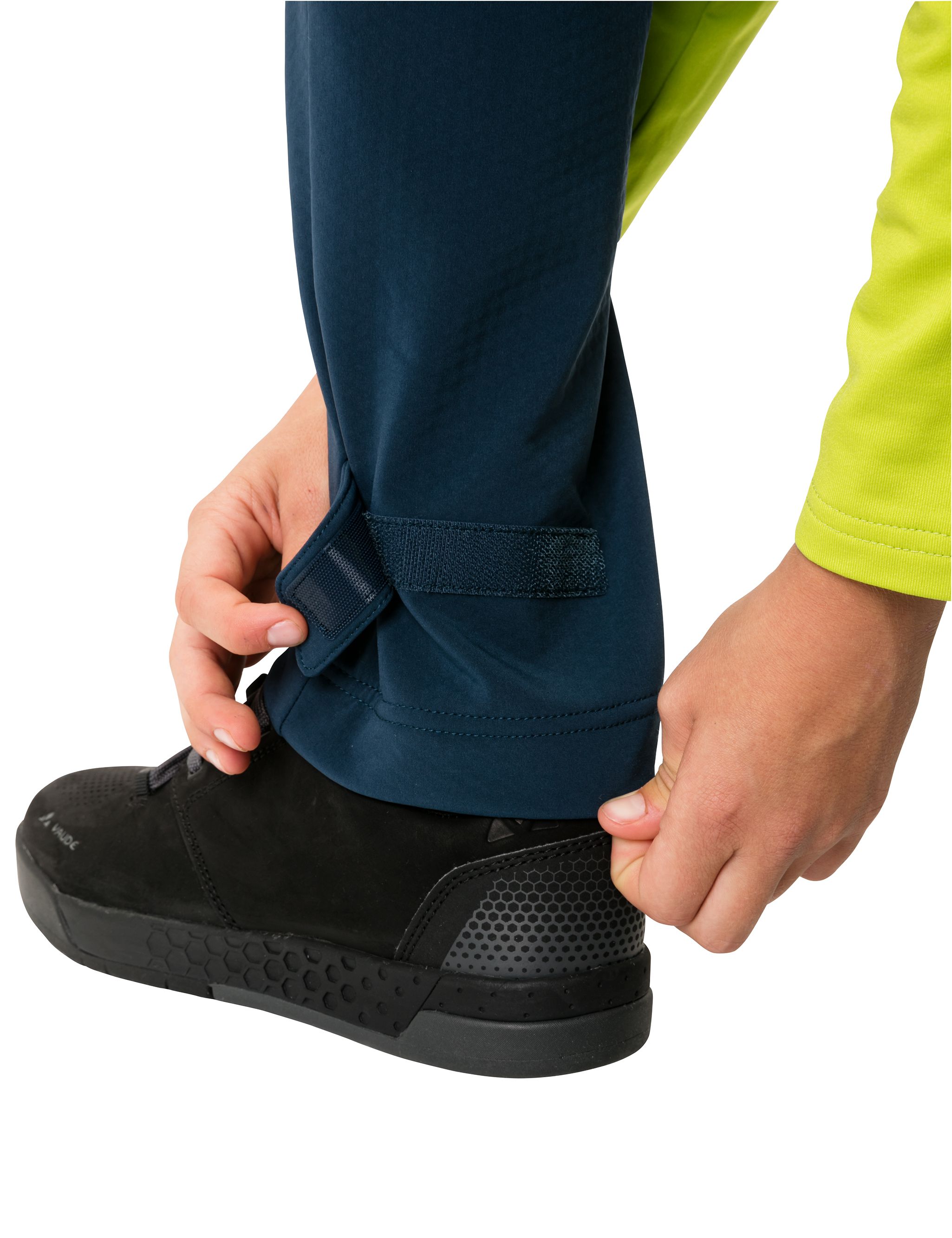 QIMSA Kinder-Softshellhose / dark sea / 158/164