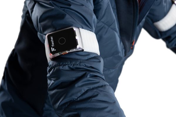 FLASHER ARMBAND Blinkerarmbänder / schwarz