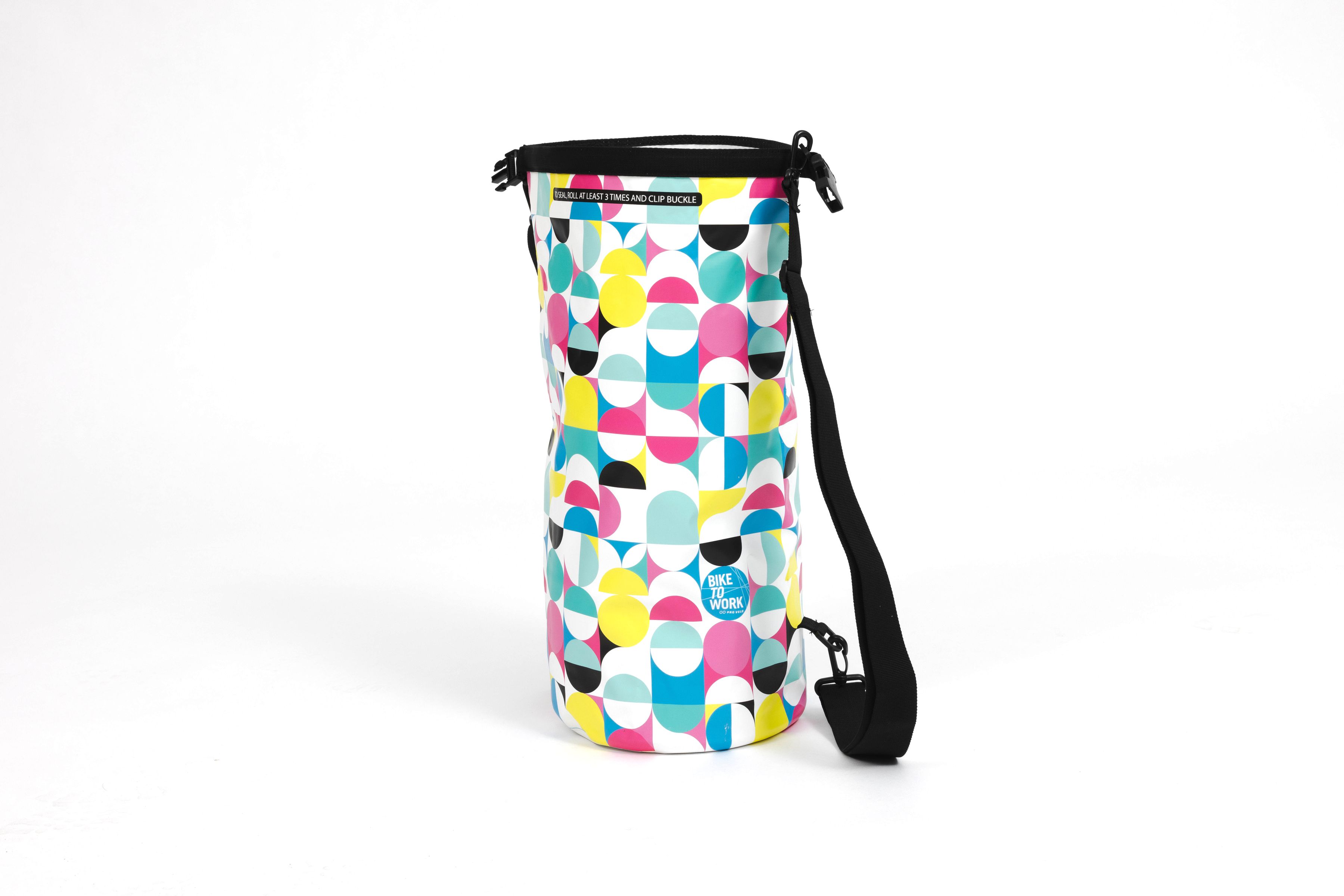 DRYBAG wasserdichter Outdoor-Beutel / multicolor