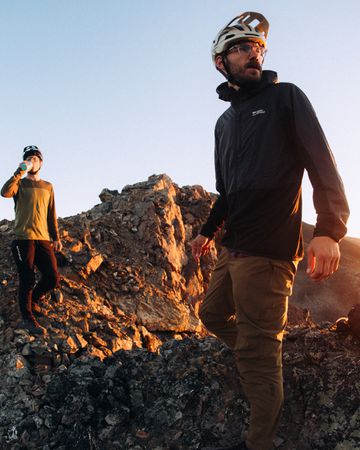 DIVERSION Herren-Merino-Windjacke / black / XL