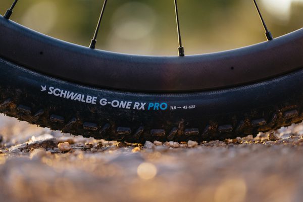 Pneu G-One RX / black / 700x40C, 40-622, 520 g