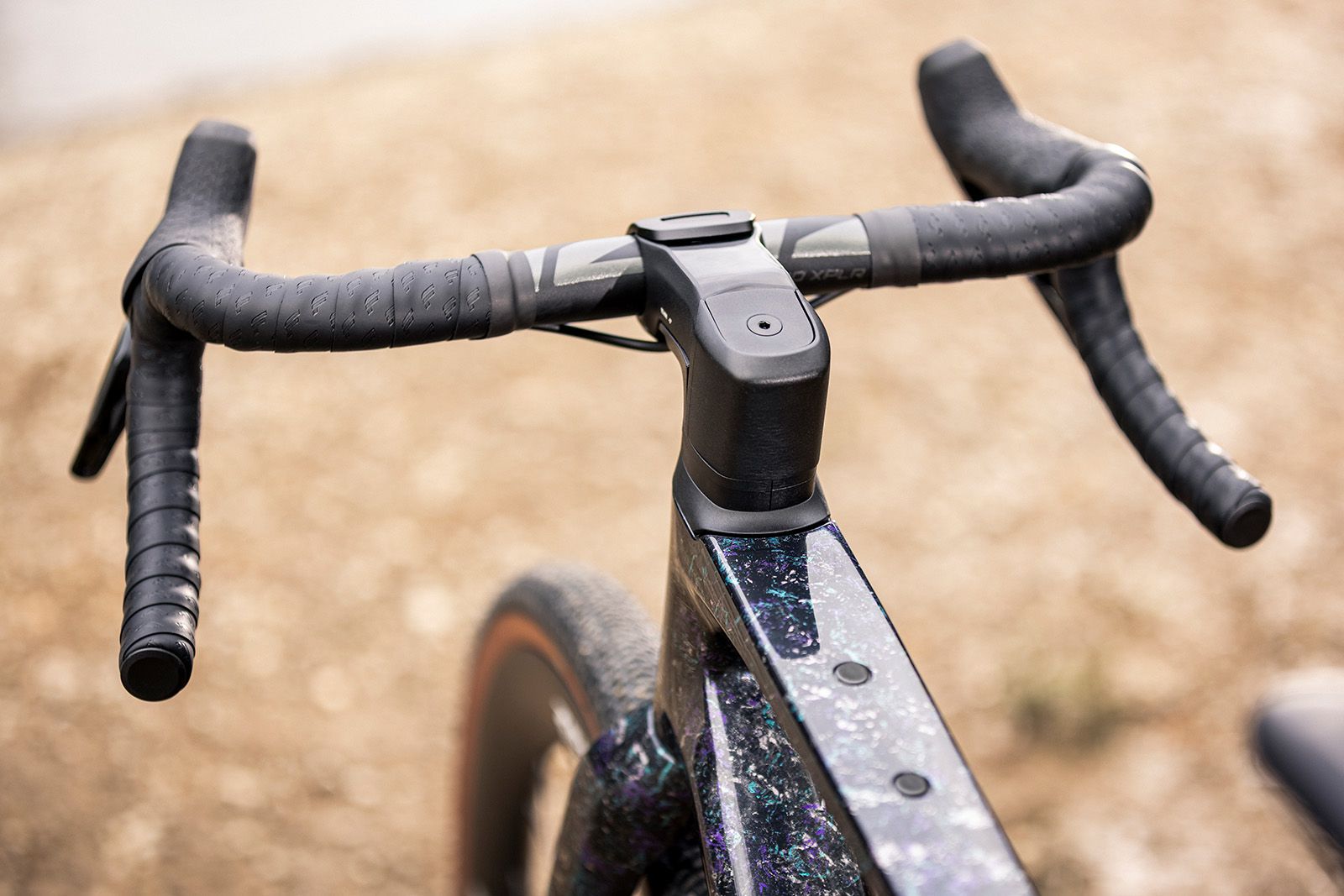 ATLAS 8.9 Gravelbike / Spaceclouds / M