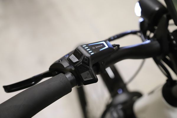 ZING GEN 2 mittel E-City- und Alltagvelo / weiss / L