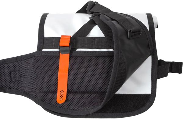 Utility Hip Pack White / weiss / 28 x 36 x 3 cm, 6 l