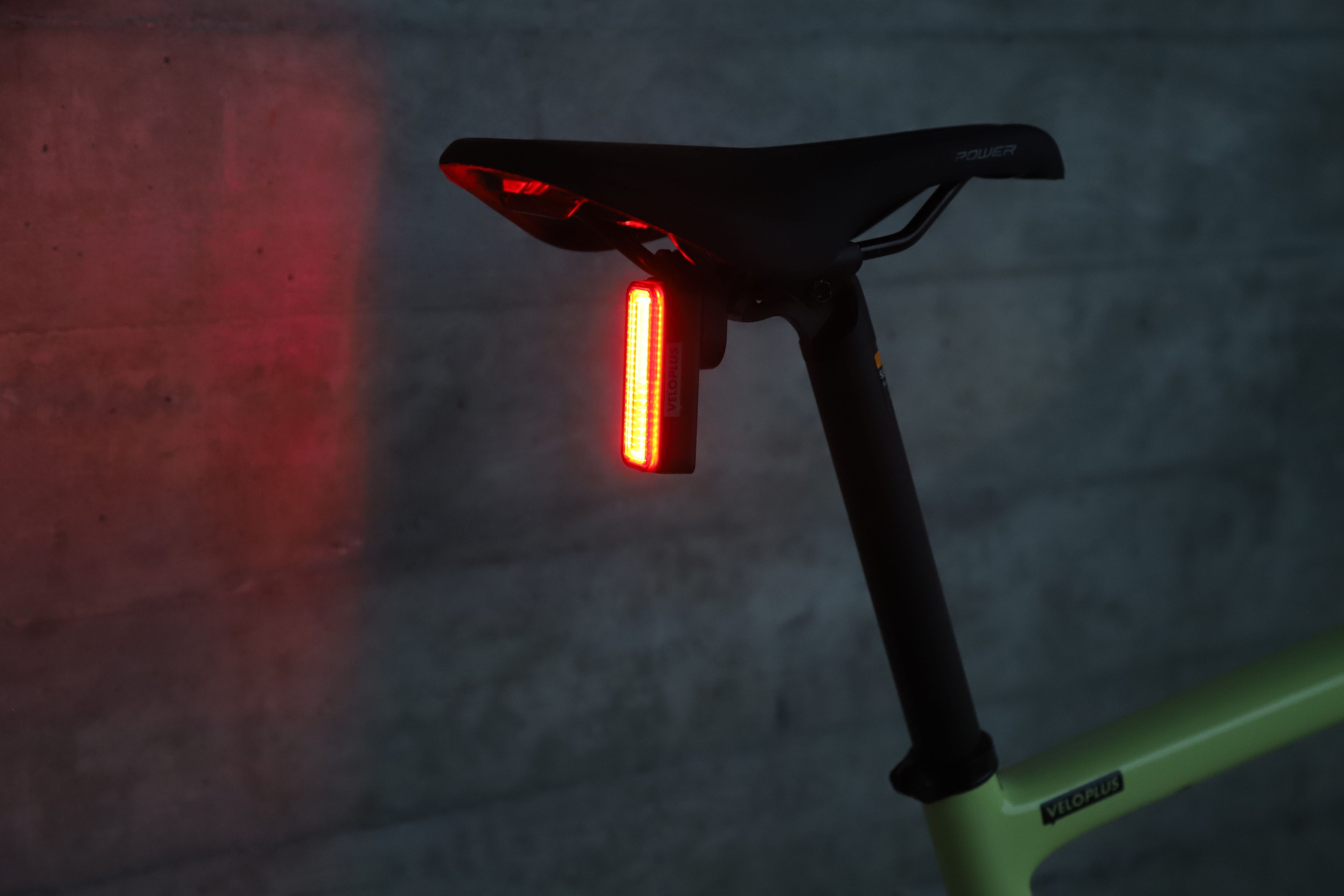 SICHTBAR PRO Rücklicht / schwarz / 54 Lumen