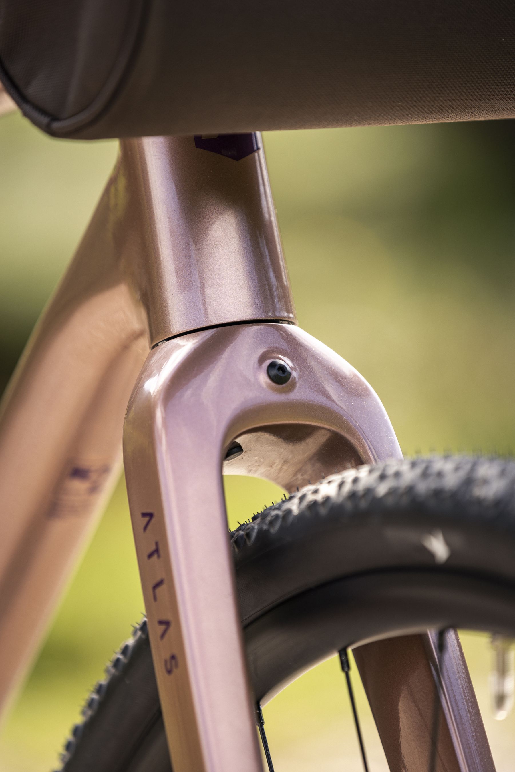 ATLAS 6.9 Gravelbike / Mauve/Dreamviolet / XS