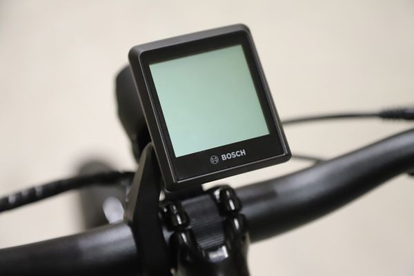 ZING GEN 2 mittel E-City- und Alltagvelo / weiss / L