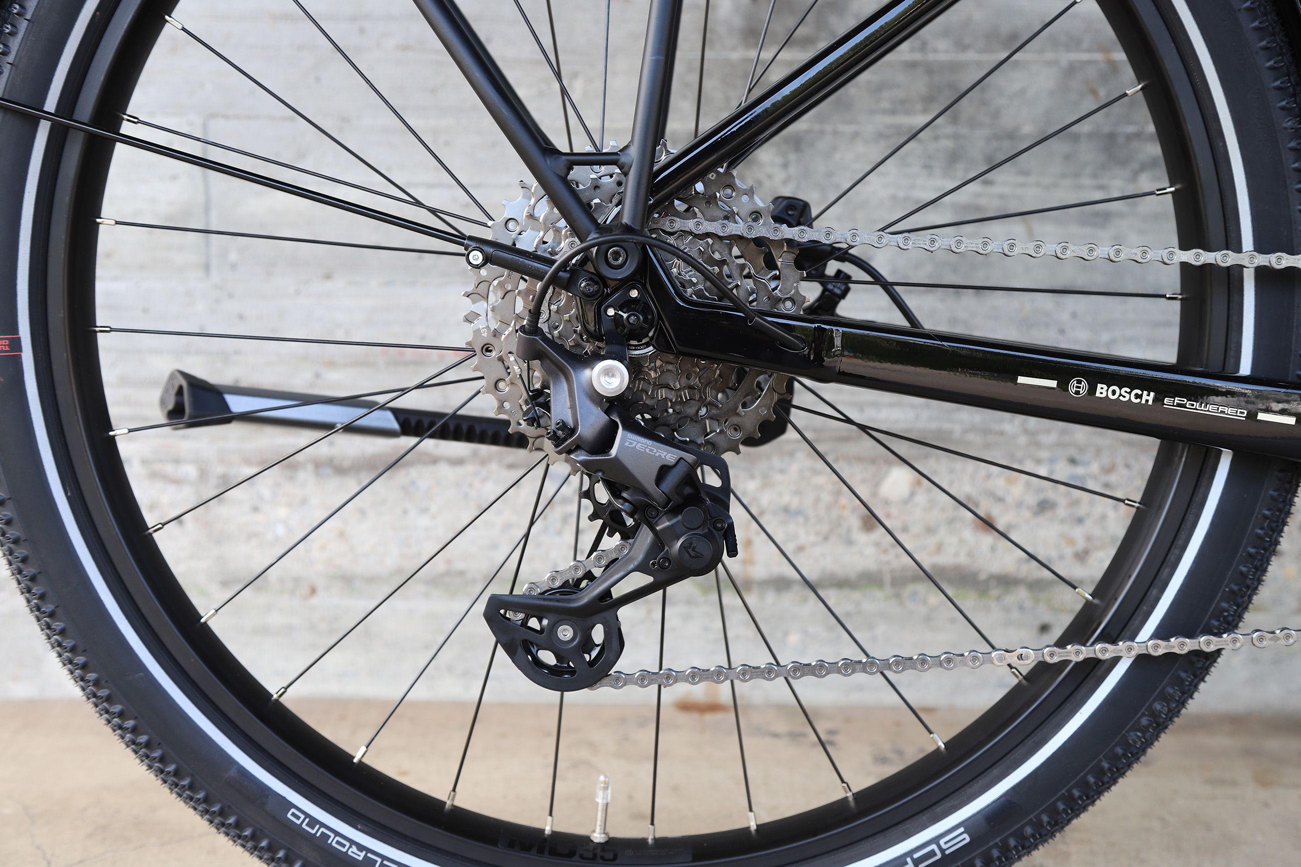 ZING GEN 2 hoch E-City- und Alltagsvelo / tiefschwarz / M