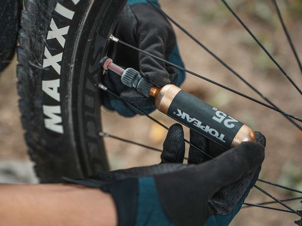 NANO AIRBOOSTER, CO2-Adapter / black / PRESTA-/SCHRADER-VENTIL