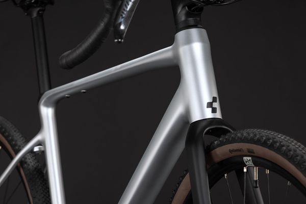 NUROAD SLX Gravelbike / spaceship / S